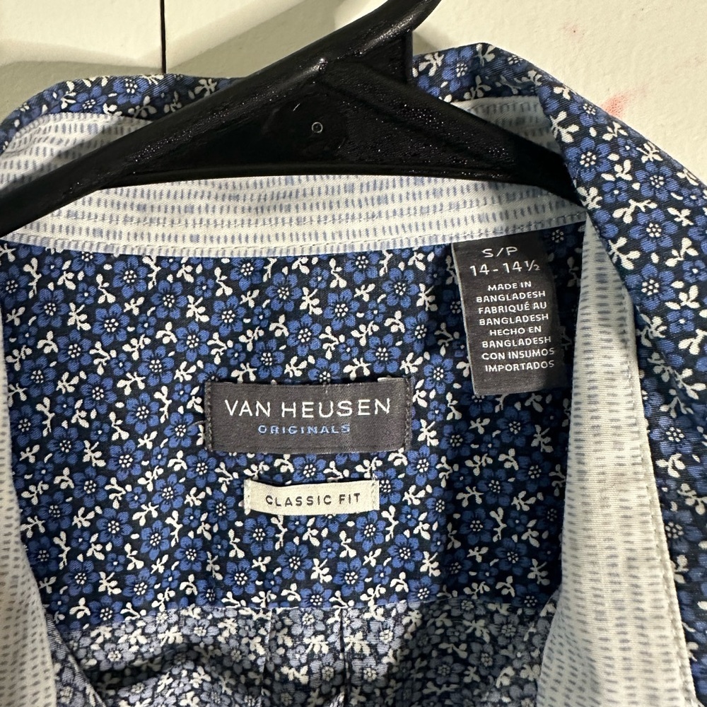 Van Heusen slim flit floral button down size small - Picture 4 of 4